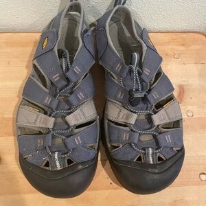 Keen Men's Newport 2 Sandals Size 10.5 Flawed